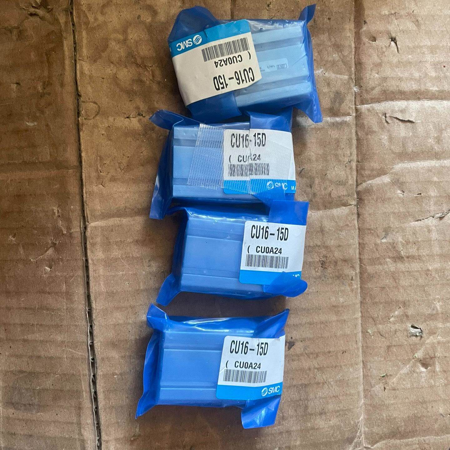 CU16-15D 气缸 新的 有4个 2筐 25