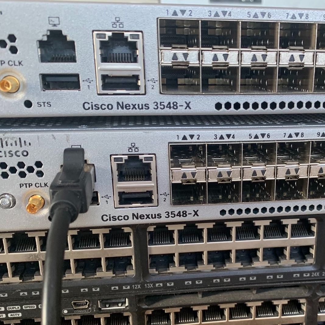 Cisco思科  N3K-C3548P-10GX 48口10