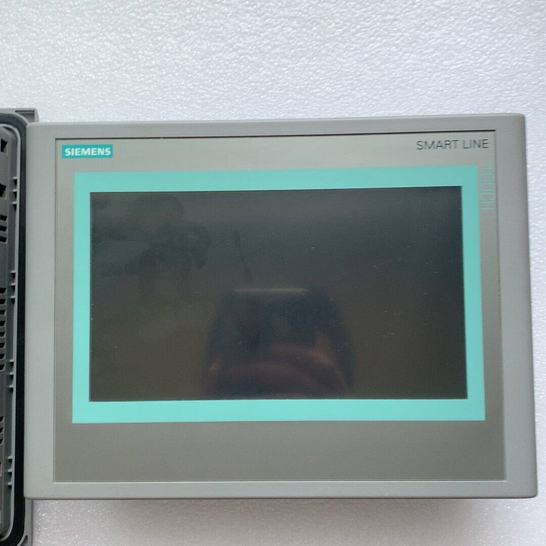 拆机6AV6 648-0BC11-3AX0成色如图