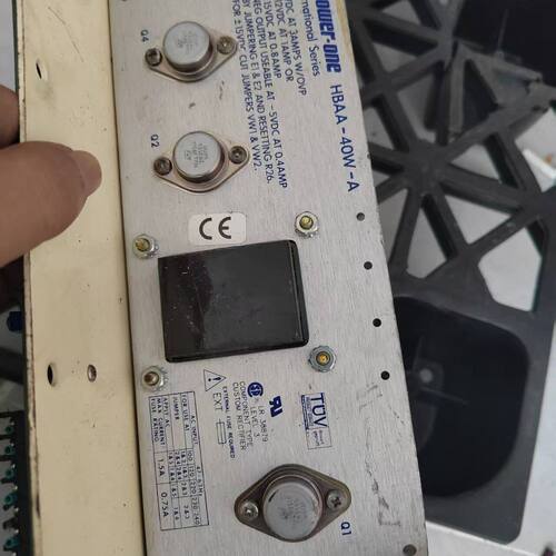 美power － one线性电源HBAA-40W-A。二