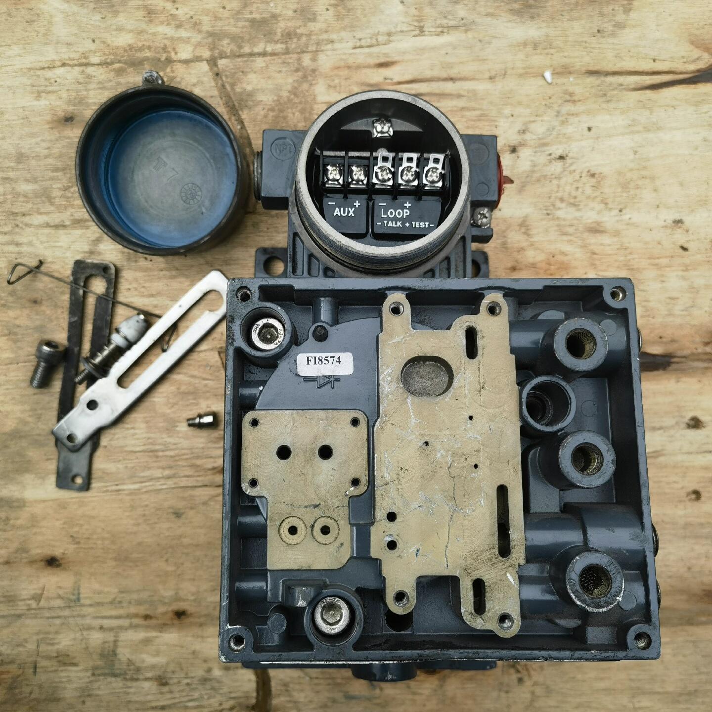 费希尔DVC6030阀门定位器 图片实物拍摄 当配件出 价格