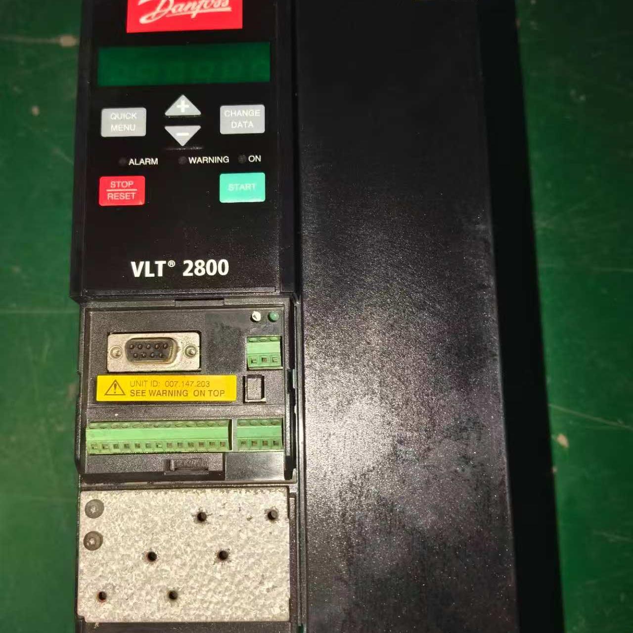 Danfoss变频器VLT2800系列 型号VLT2822P