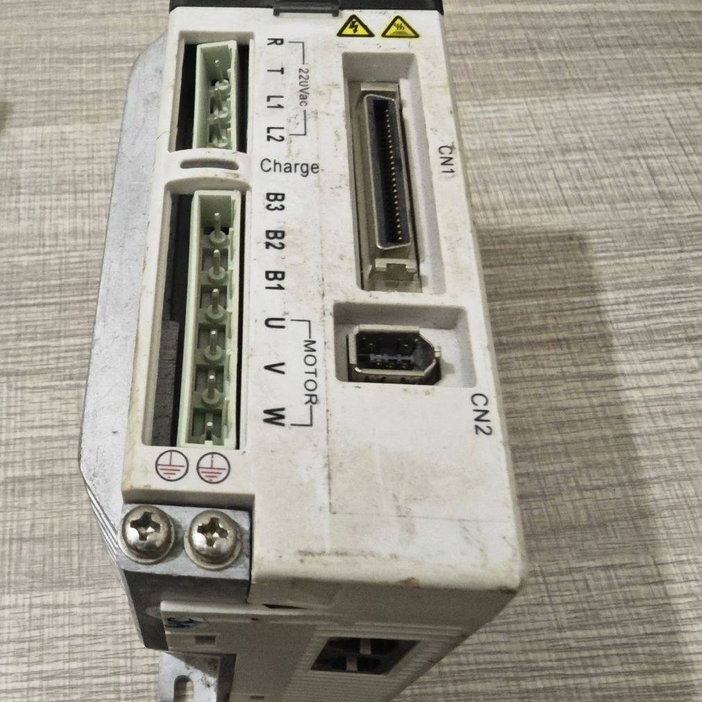 驰速 CSF4020Z 伺服驱动器