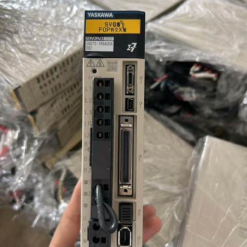 安川驱动器SGD7S-1R6A00A002 正常拆机 成