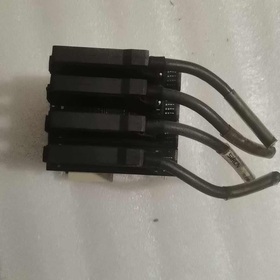 欧姆龙CJ1W-OD231(四个) CJ1W-ID231(两