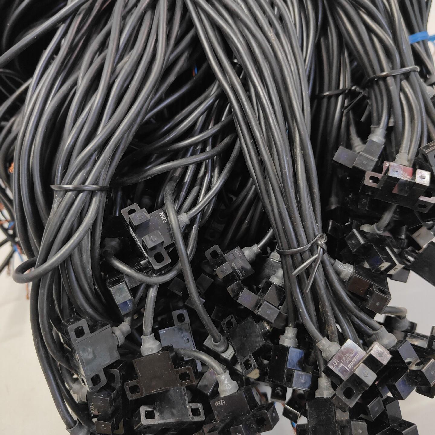 921B-1 数量160个左右 全新未使用过松下微型光电传感