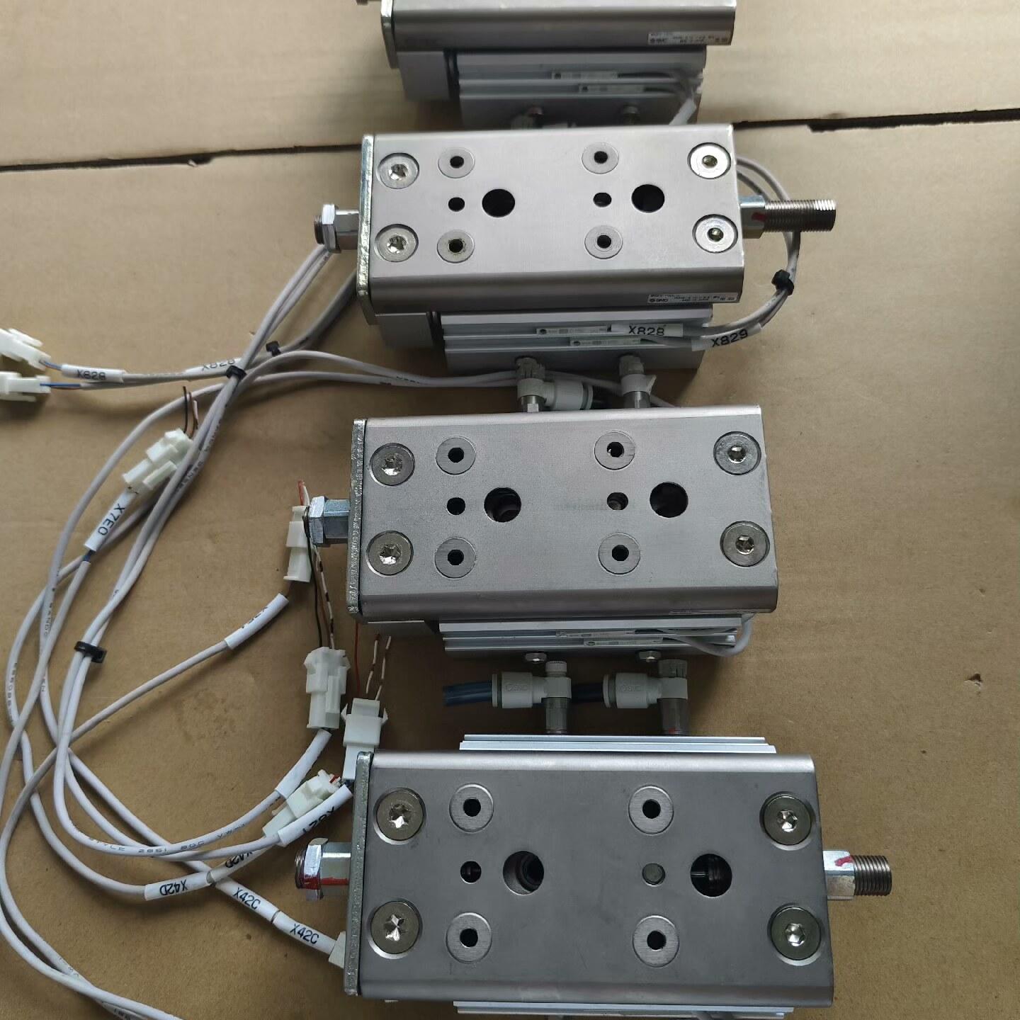 9新新款SMC滑台气缸MXQ20-10ZG