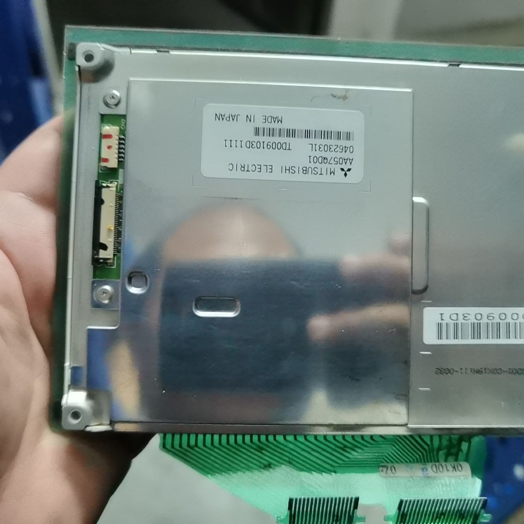 AA057QD01拆机二手的显示完美无瑕疵
