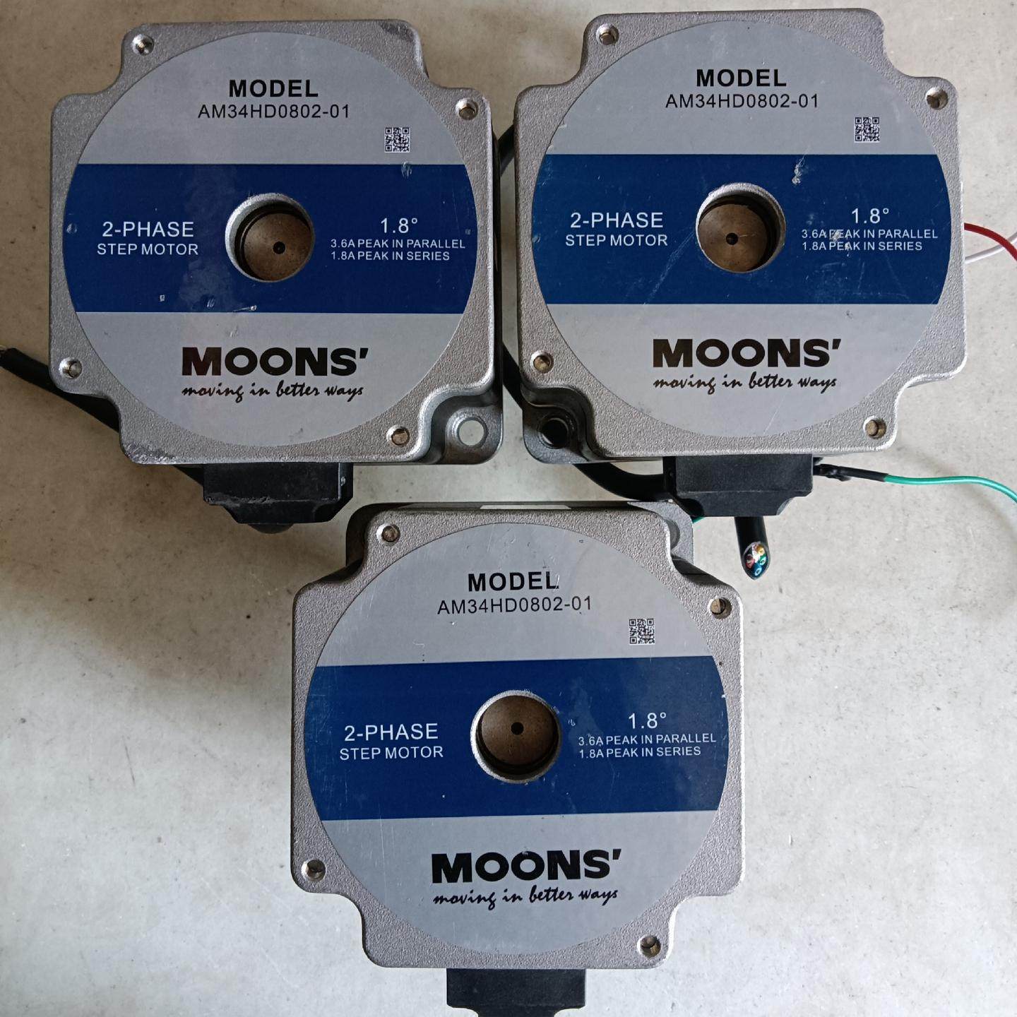 鸣志步进电机：AM34HD0802-01。实物拍摄成色如图