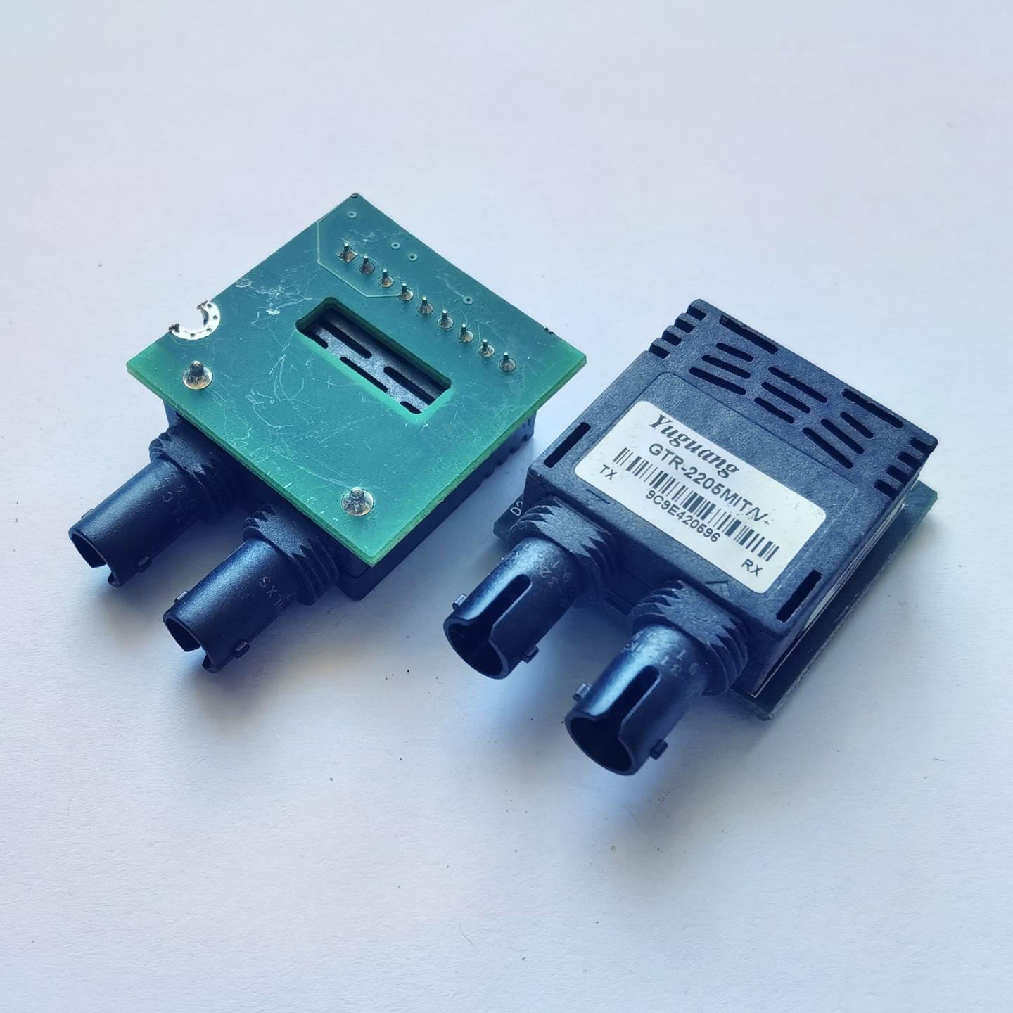 Yuguang  GTR-2205MIT/V+ 多模光纤模块