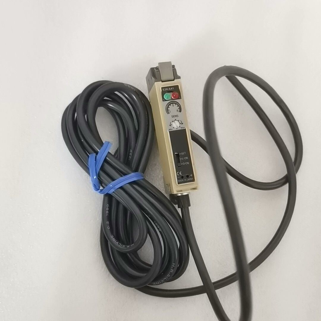 拆机E3X-A41光纤放大器 日本制造 线长够用。功能