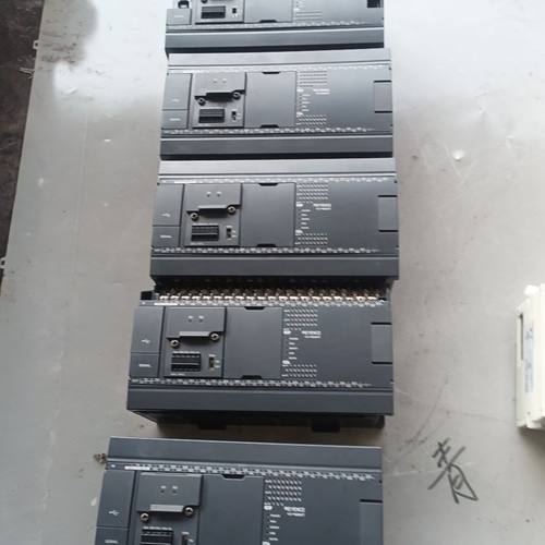 KV-N60AT  拆机PLC 共5个每个56