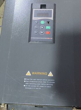 8000B-4T022G/030P三晶变频器 拆机实物图