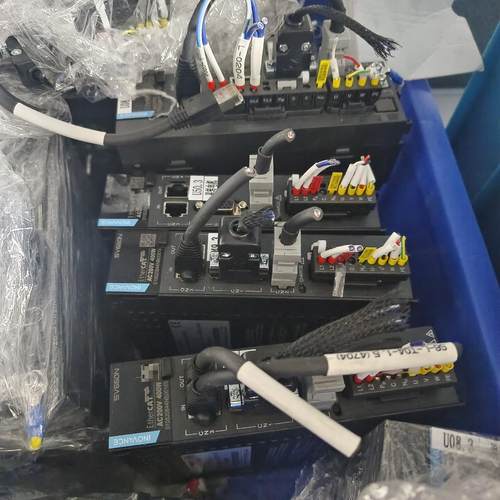 汇川 汇川伺服驱动器SV660NS7R6I-JS 实物图拍摄