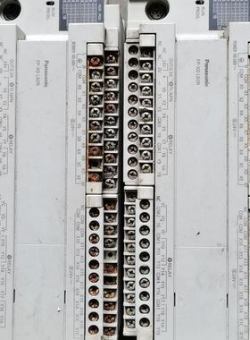 PLC功能完好 接线螺丝氧化了AFPXOL60R-F