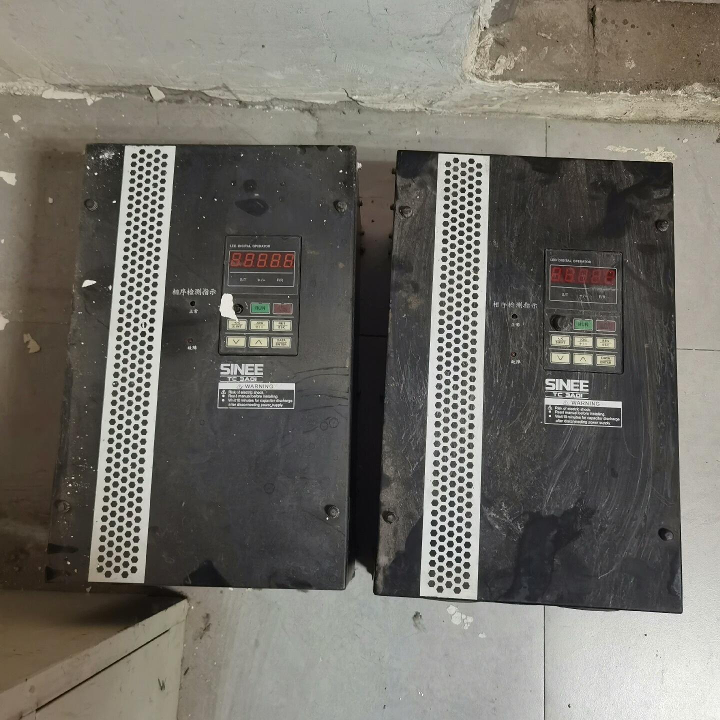 正弦变频器TC3A07-030G/037P-3A