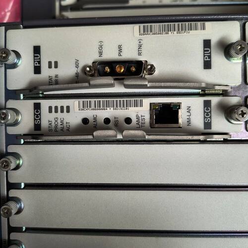 OSN2000 系统控制与通信板