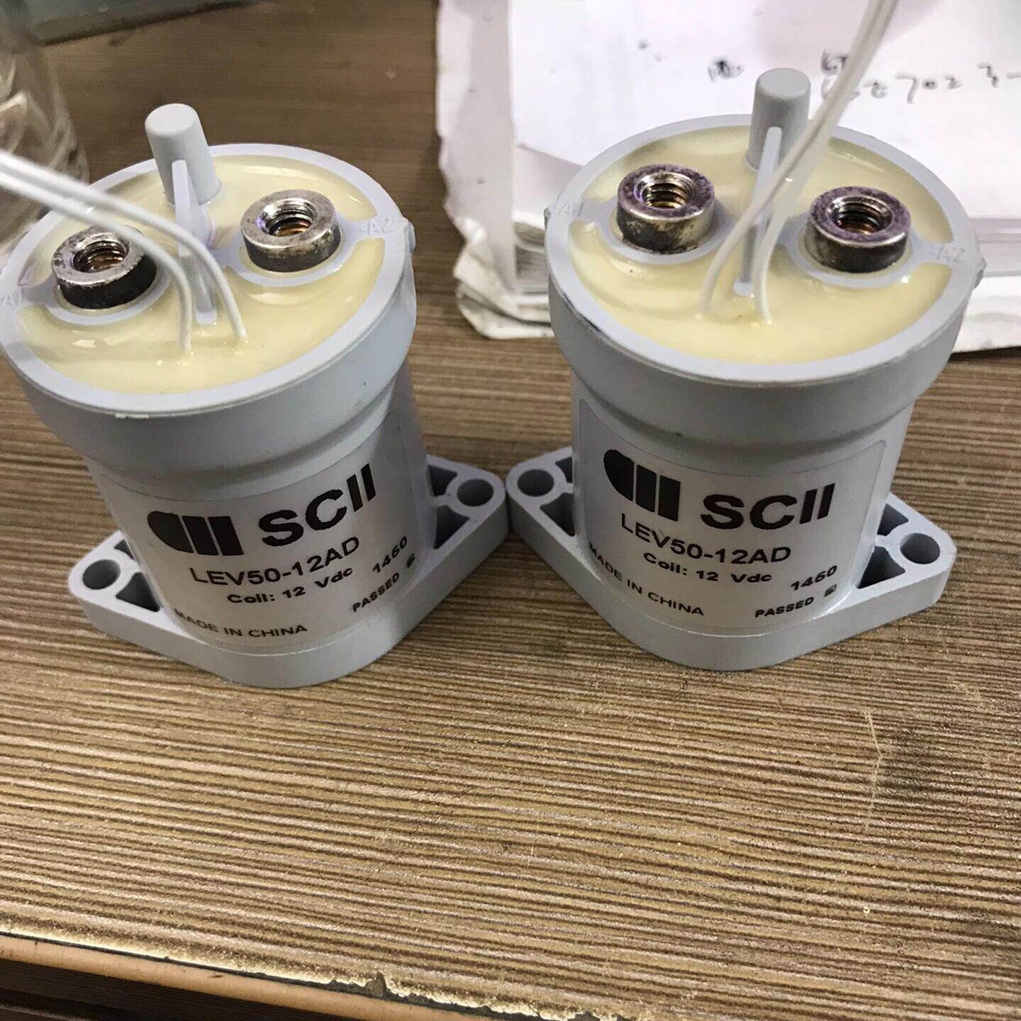 LEV50-12AD直流继电器 全新库存剩余1个 控制电压1