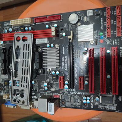 映泰TA960 AM3?接口 支持FX8320 无修无暗病