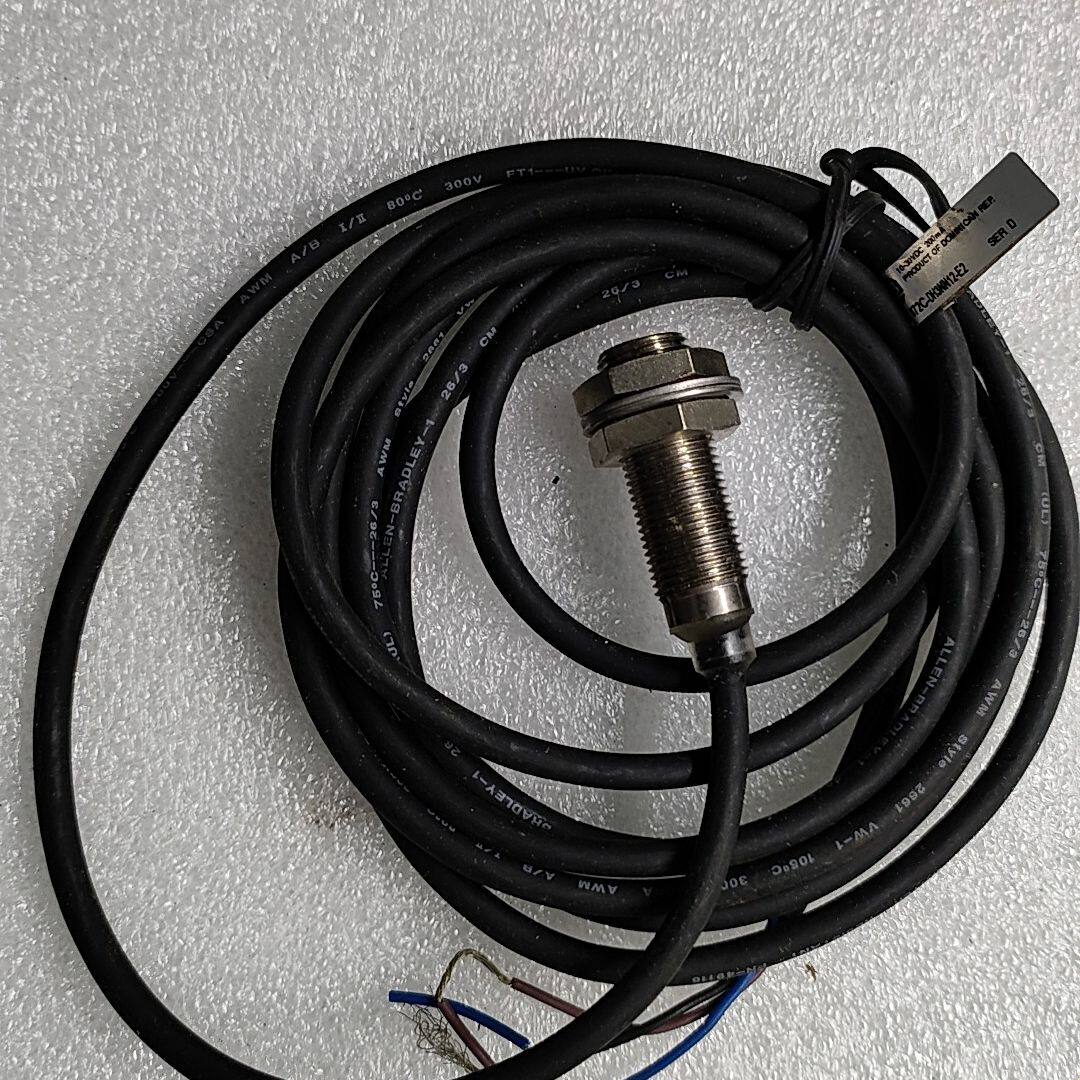 AB接近开关 型号872C-DH3NN12-E2 黑色护套线
