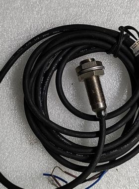 AB接近开关 型号872C-DH3NN12-E2 黑色护套线