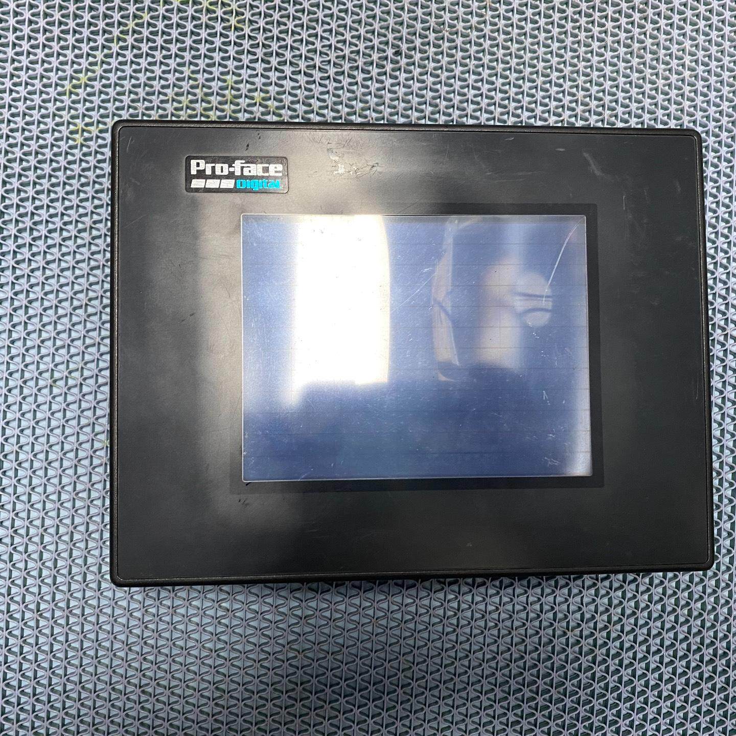 Pro-face普洛菲斯触摸屏GP37W2-BG41-24V