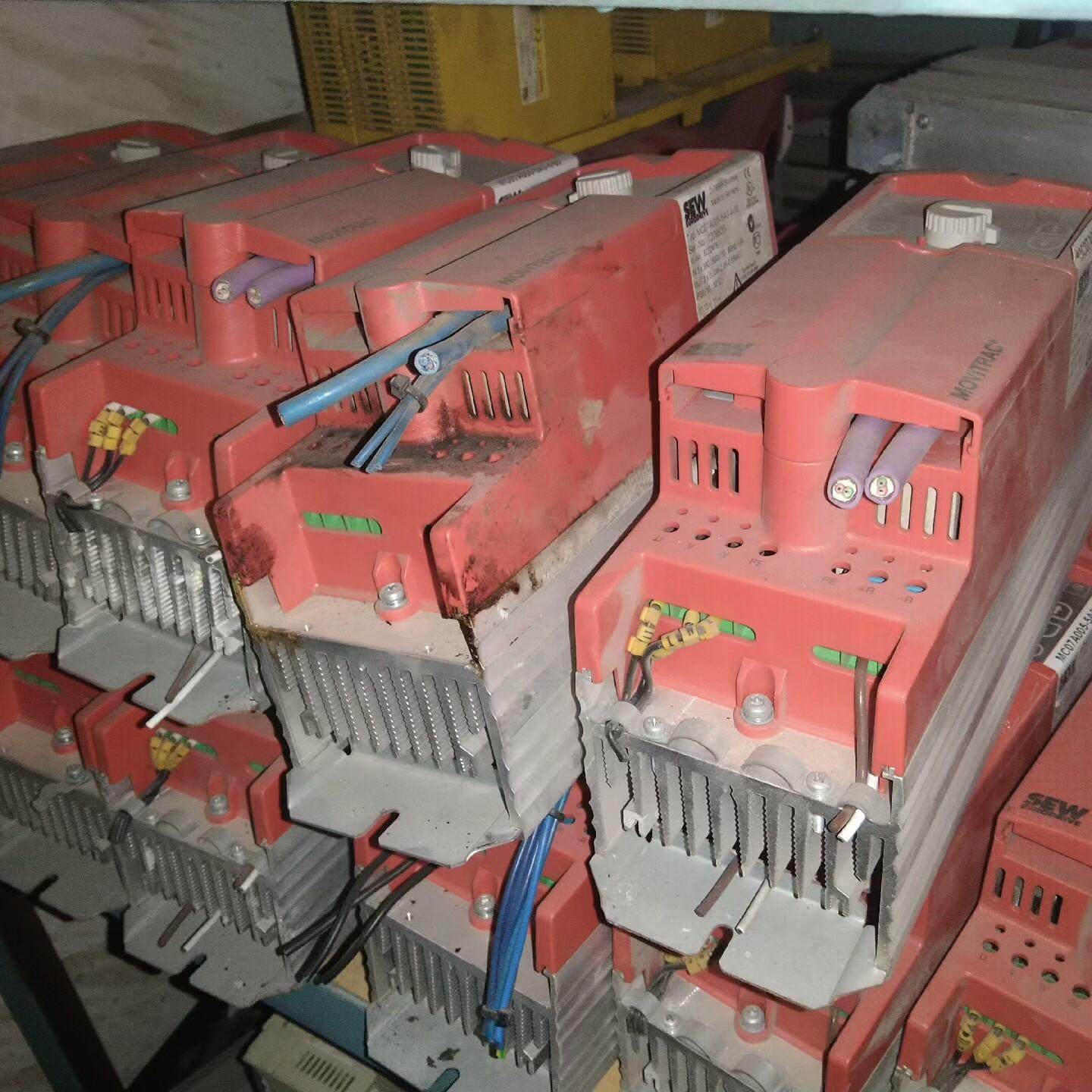 MC07A0008－5A3－4－00  SEW实物图