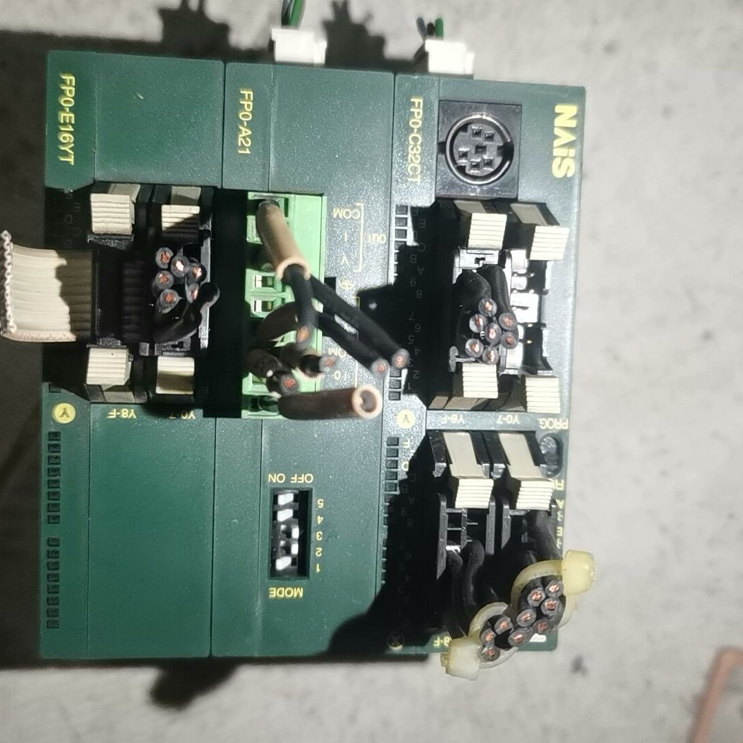 松下 PLC 可编程控制器 FP0-C32CT -A21 E