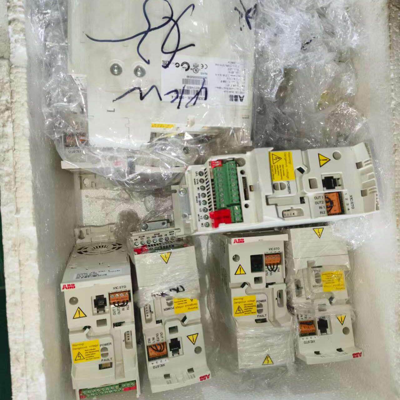 变频器ACS355-03E-07A3-4 3KW