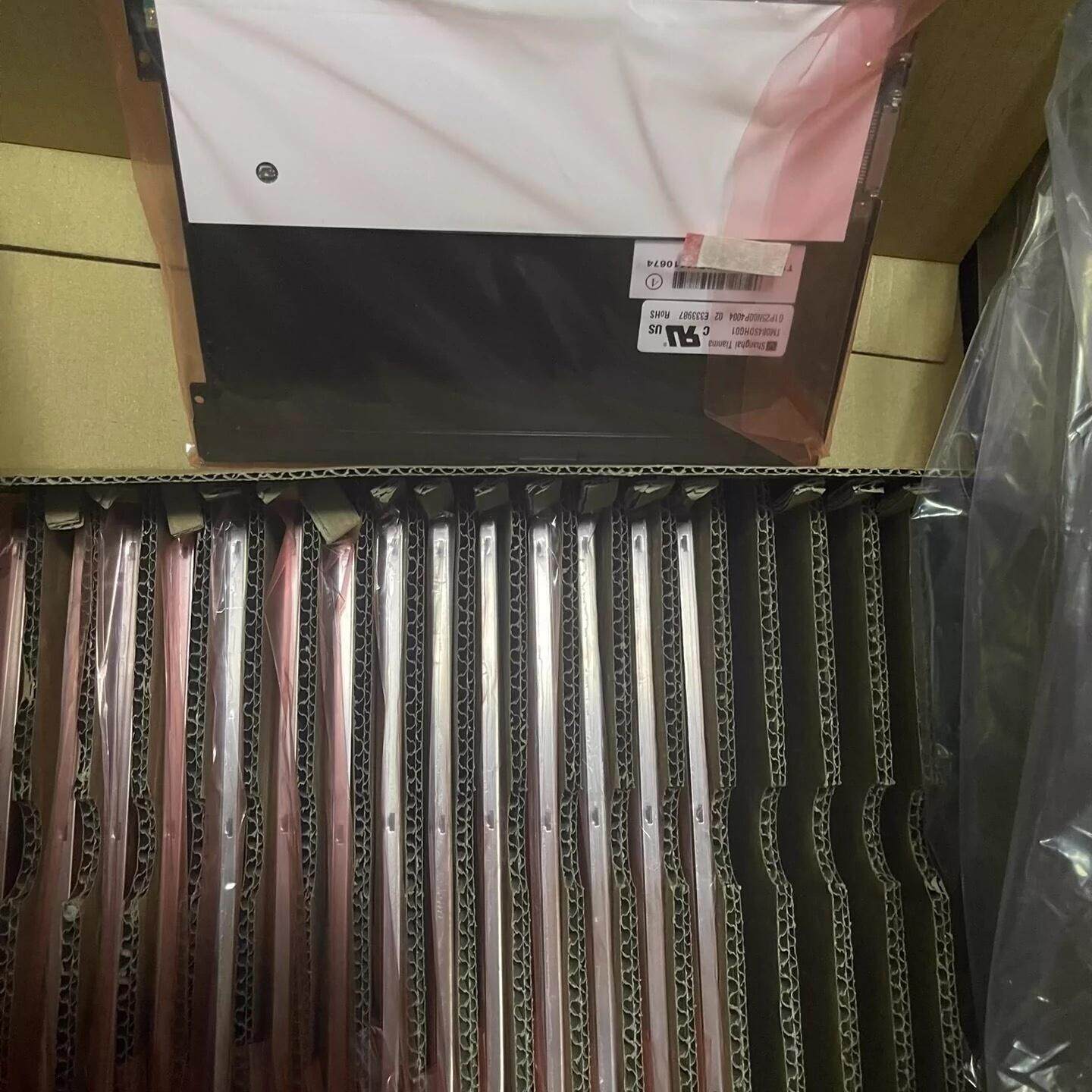 天马8.4寸高亮液晶屏 TM084SDHG01 TM084S