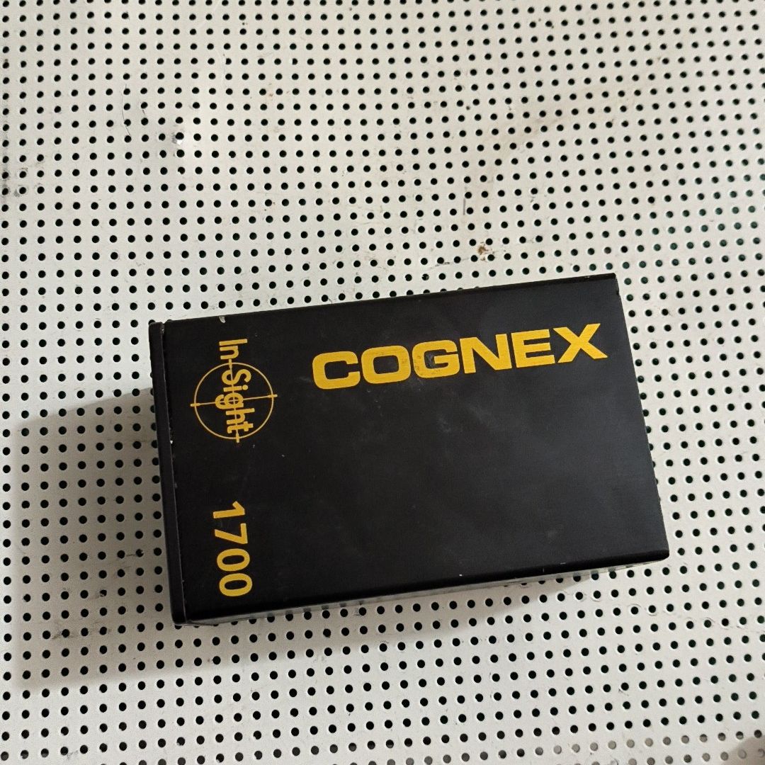 IN-SIGHT的cognex1700晶圆读码器厂里出来的一