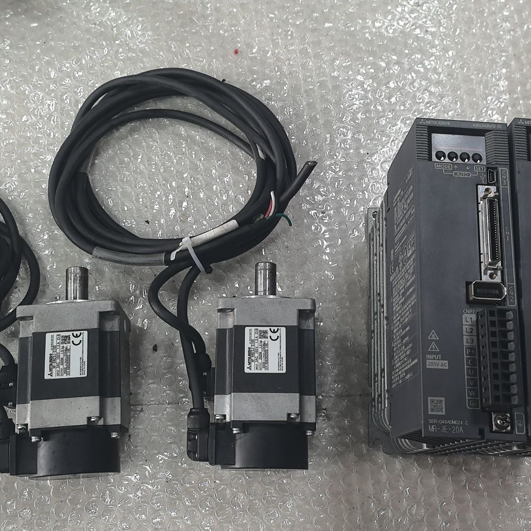 伺服电机+驱动器套装 型号HF-KN23J-S100、M