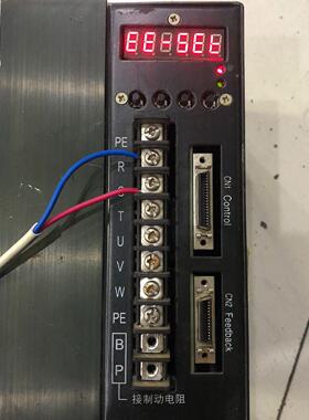 迅成伺服驱动器型号XCS2009A功率3.0KW东西包好