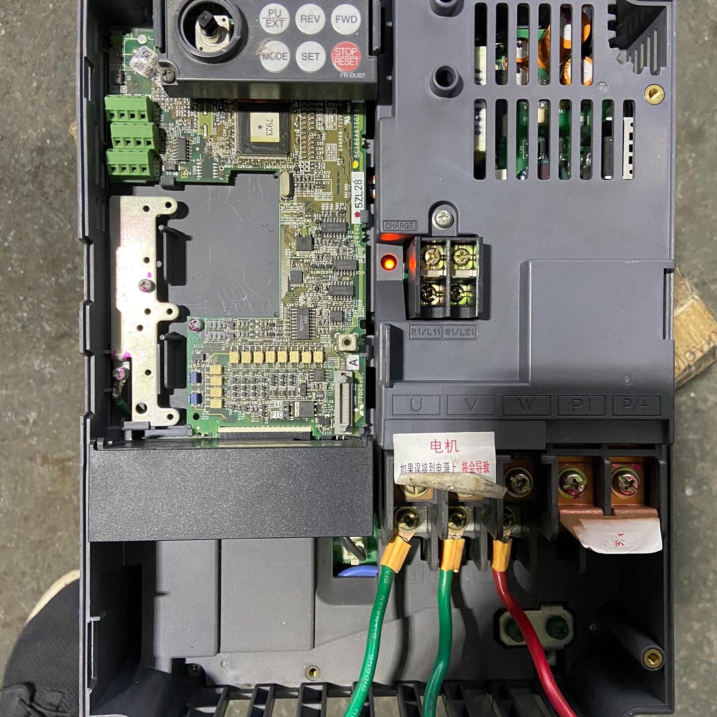 拆机一台三菱FR- F740-15K-CHT1变频器、15千