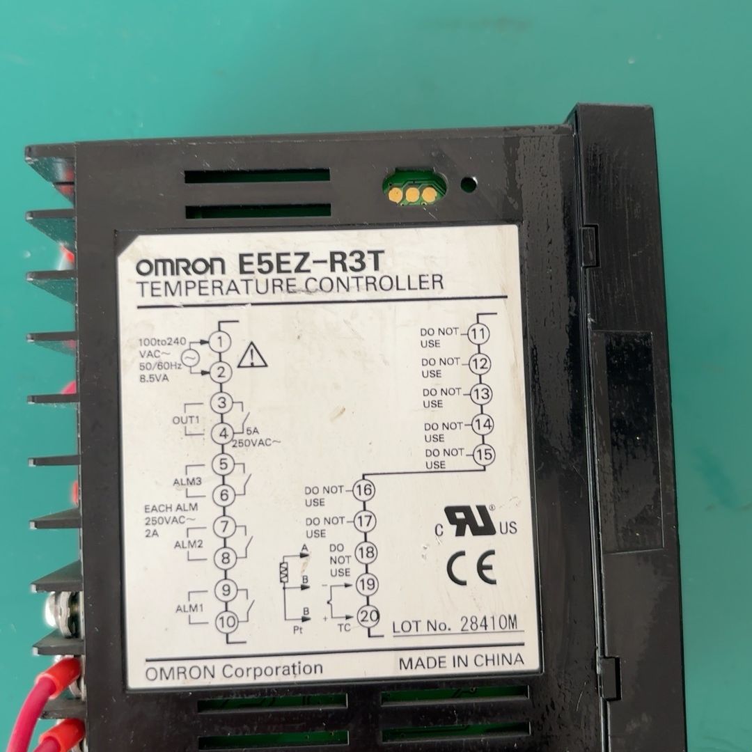 E5EZ_R3T欧姆温控器拆机 所见即所得
