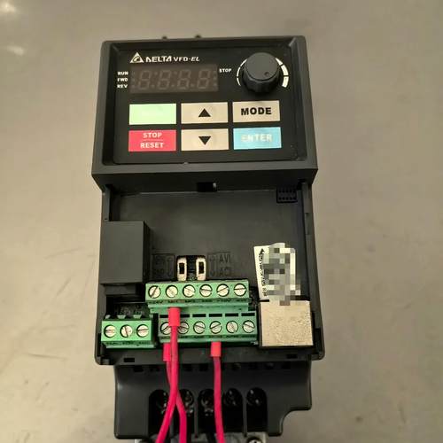 台达变频器 VFD004EL43A  0.4KW 年份近成色