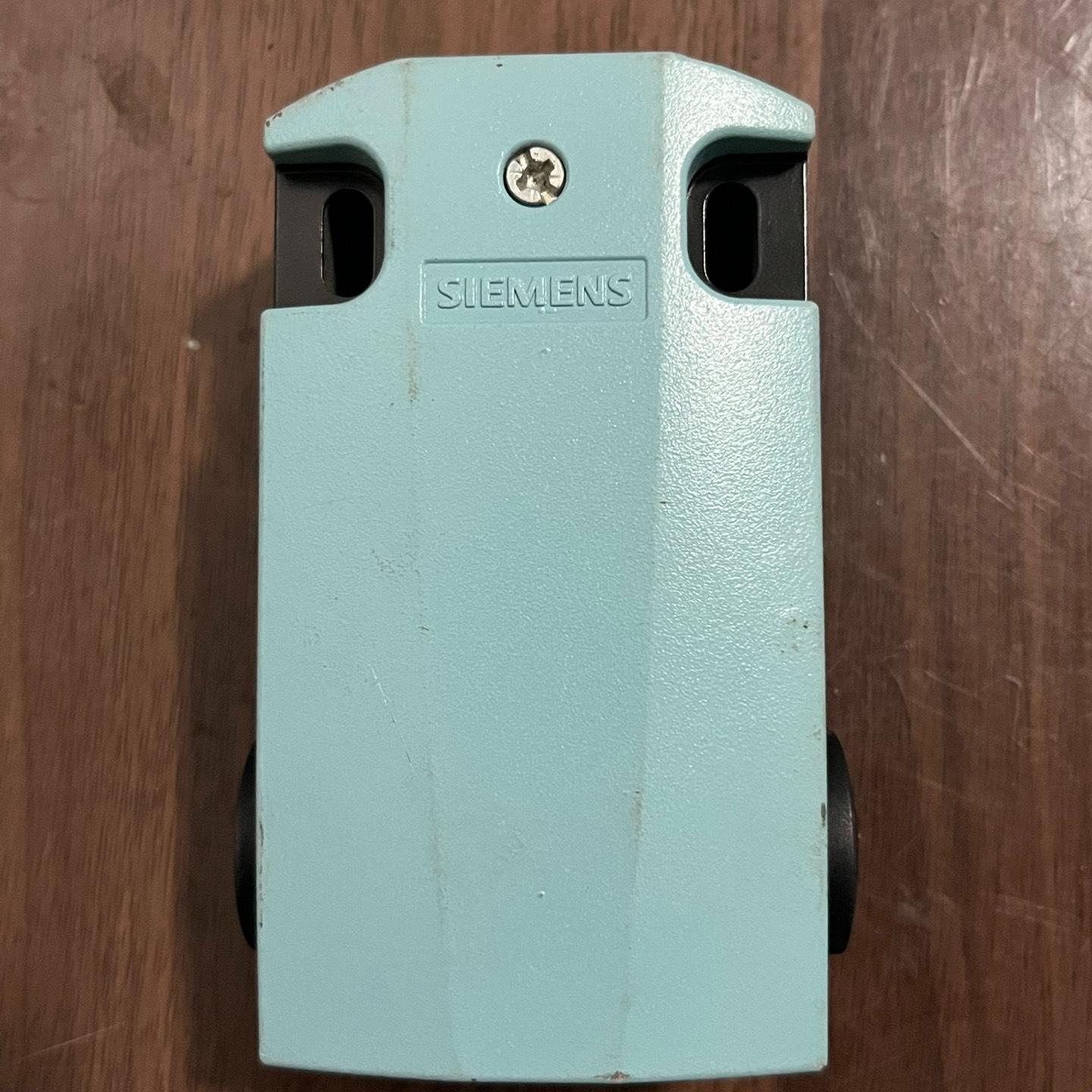 西门子行程开关3SE5162-0CA00