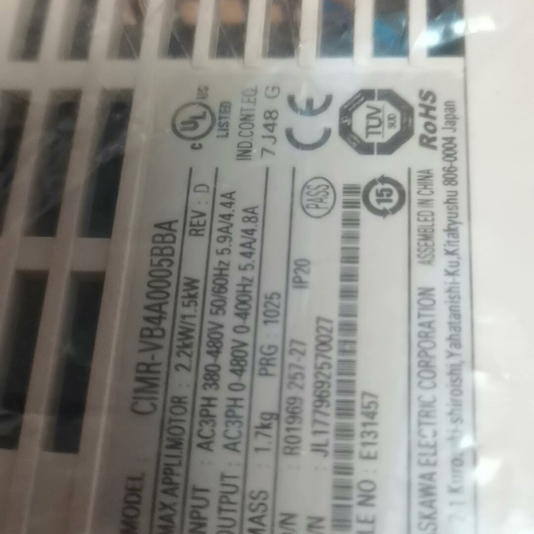 安川变频器VB4A0005BBA 全新的上柜未使用 封条及包