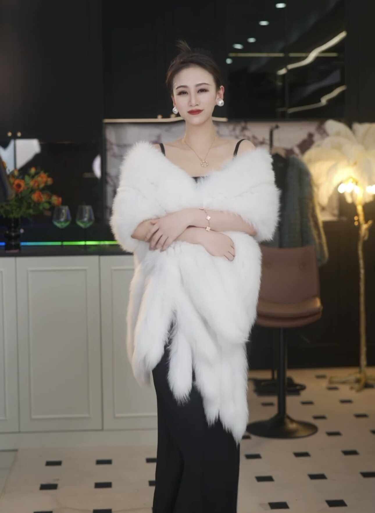 [香颂妲己]狐狸毛年轻皮草外套女整皮壁纸中长款流苏披肩围巾女