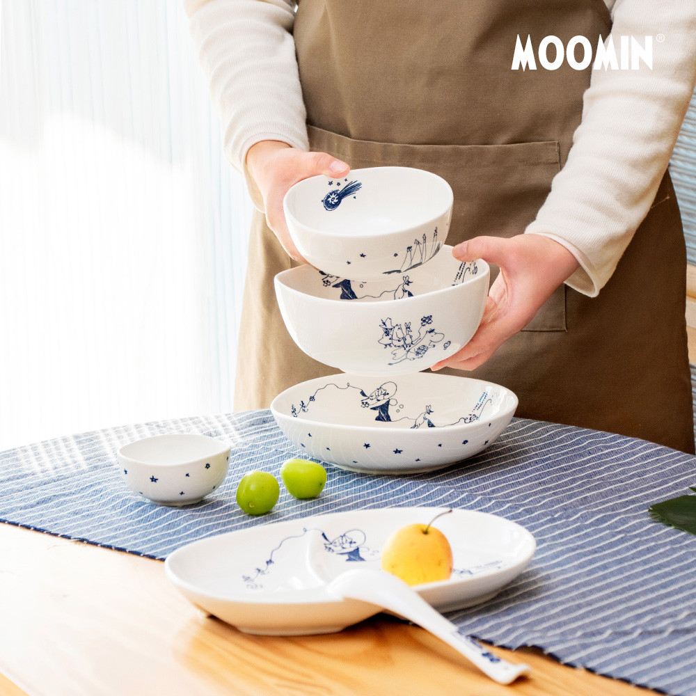 姆明餐具套装 陶瓷碗盘子家用创意可爱卡通餐碗勺菜盘早餐分格盘