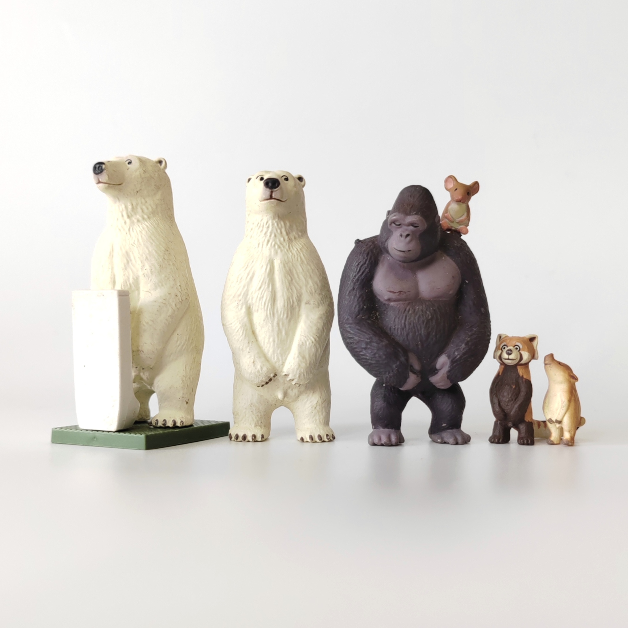正版散货 海洋堂 佐藤邦雄上厕所的动物小便尿尿北极熊猩猩扭蛋