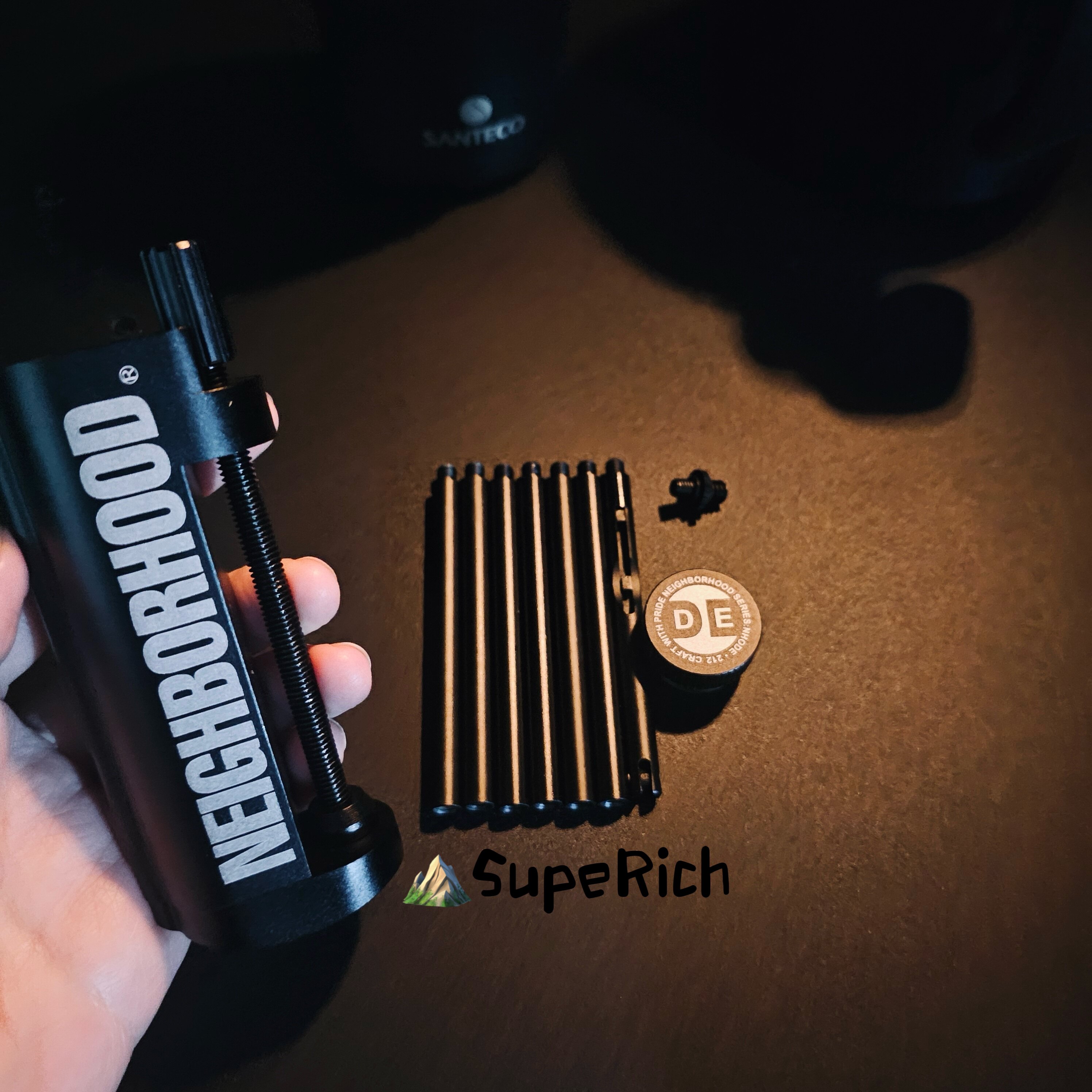 包邮Nbhd铝合金露营灯架多功能户外旅行便携折叠三脚架营地灯杆架