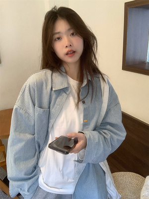 复古慵懒蓝色条纹牛仔衬衫外套女春秋款宽松休闲撞色纽扣衬衣上衣