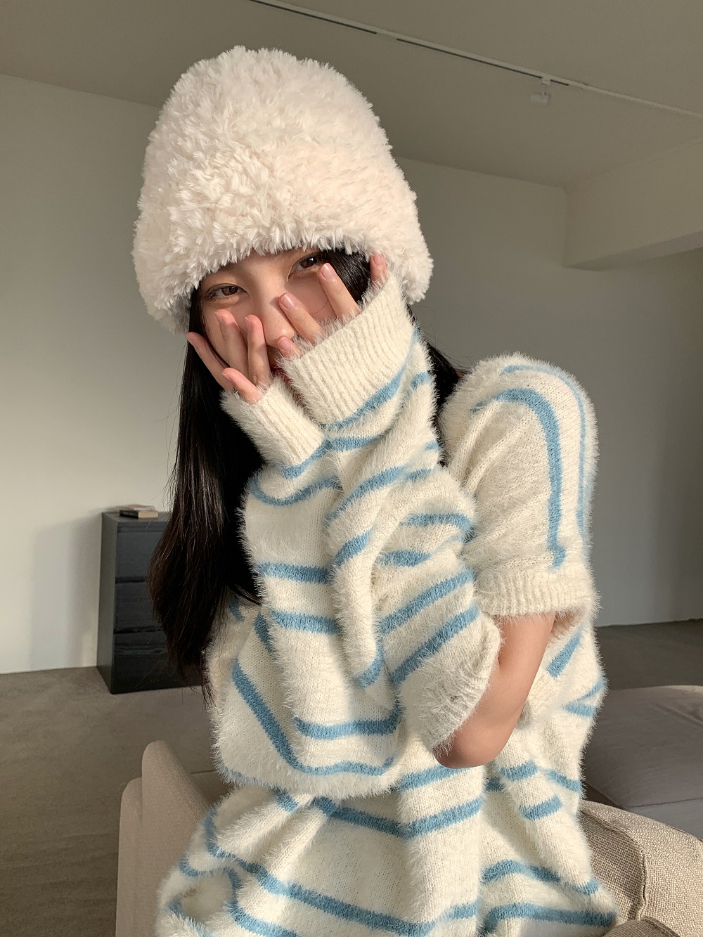 小众蓝色毛衣条纹慵懒V领