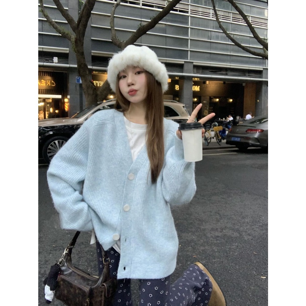 奶蓝色V领宽松慵懒风毛衣外套女秋冬宽松韩系外搭针织开衫上衣