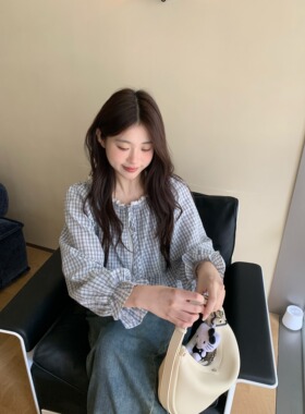 法式高级蓝色格子衬衫女款2026新款春季上衣慵懒宽松休闲长袖衬衣