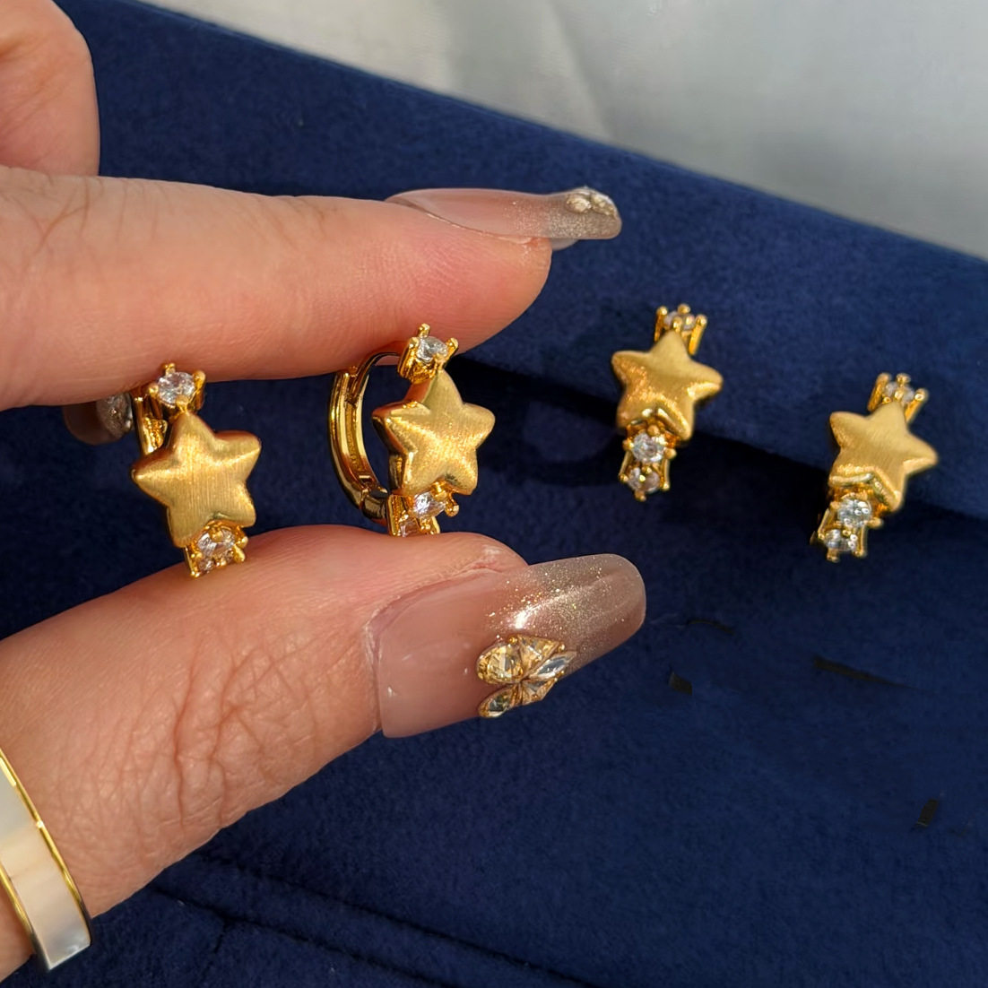 真金24K电镀强保色爆闪金色拉丝小星星耳环时尚百搭精致优雅耳饰