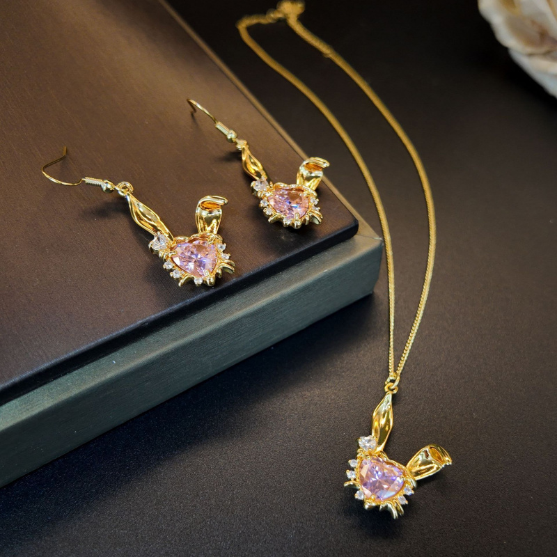 轻奢高级感铜镶锆粉色爱心立体兔