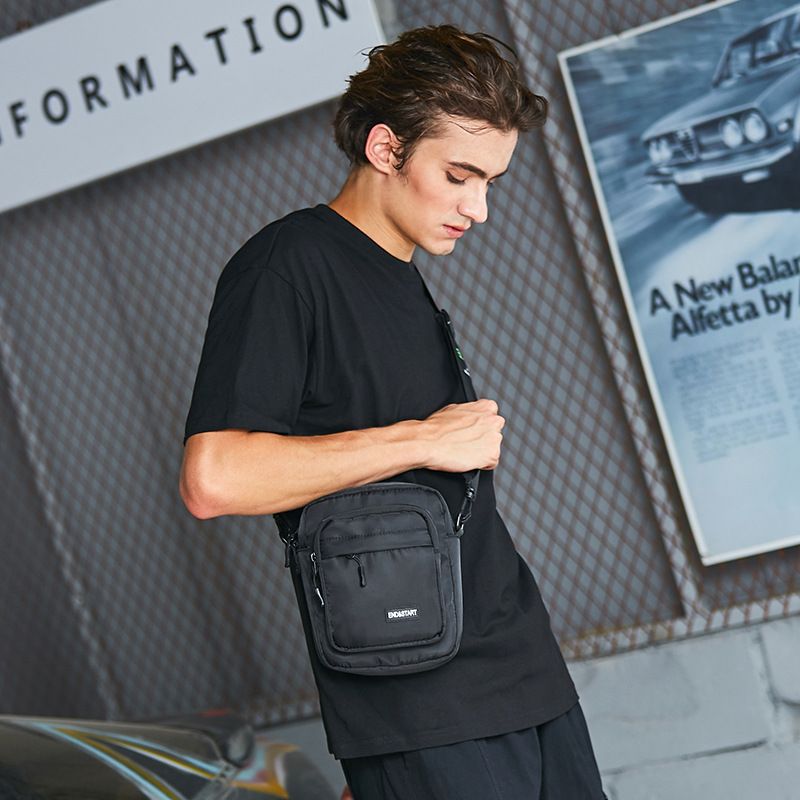 男士小挎包ins潮斜挎包男生休闲