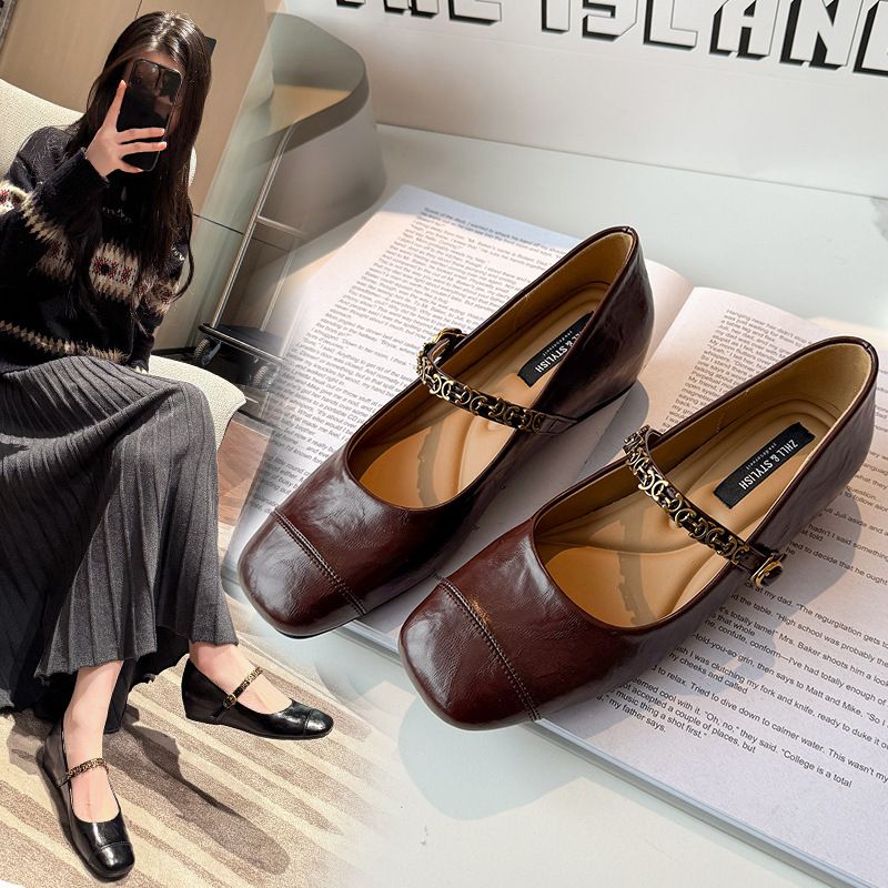 时尚搭扣内增高复古一字带小单鞋